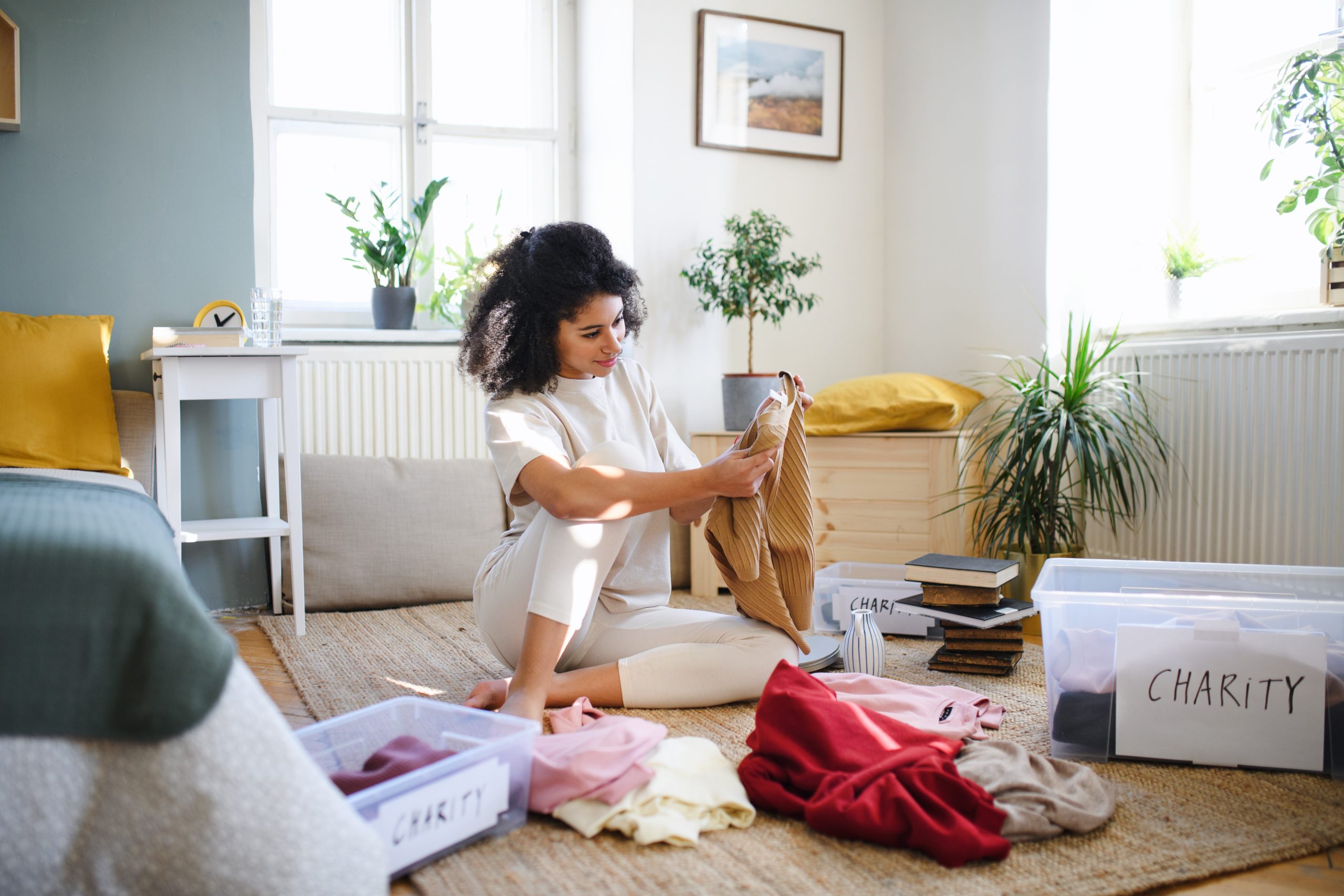 How To Not Get Overwhelmed When Doing A Major Declutter